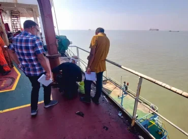 MARINE MARINE